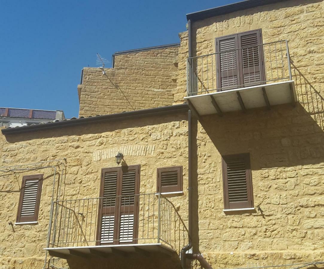 B&B A Due Passi Dal Centro Agrigento Exterior photo